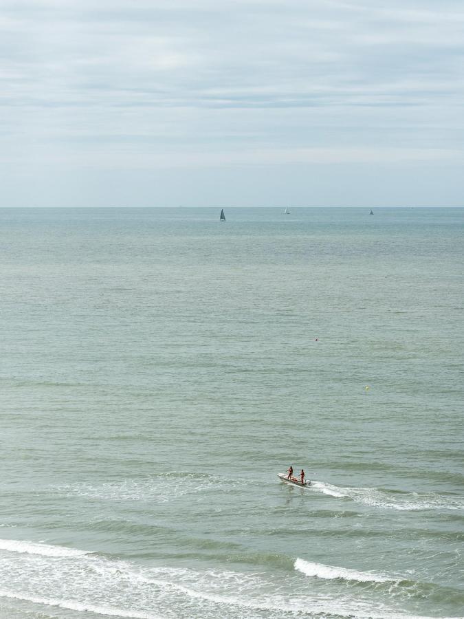 Sea You Soon - Appartement Met Toplocatie Op De Zeedijk Met 2 Slaapkamers Middelkerke Bagian luar foto
